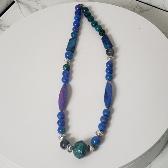 VINTAGE Resin Chunky Bead Necklace - Picture 6 of 9